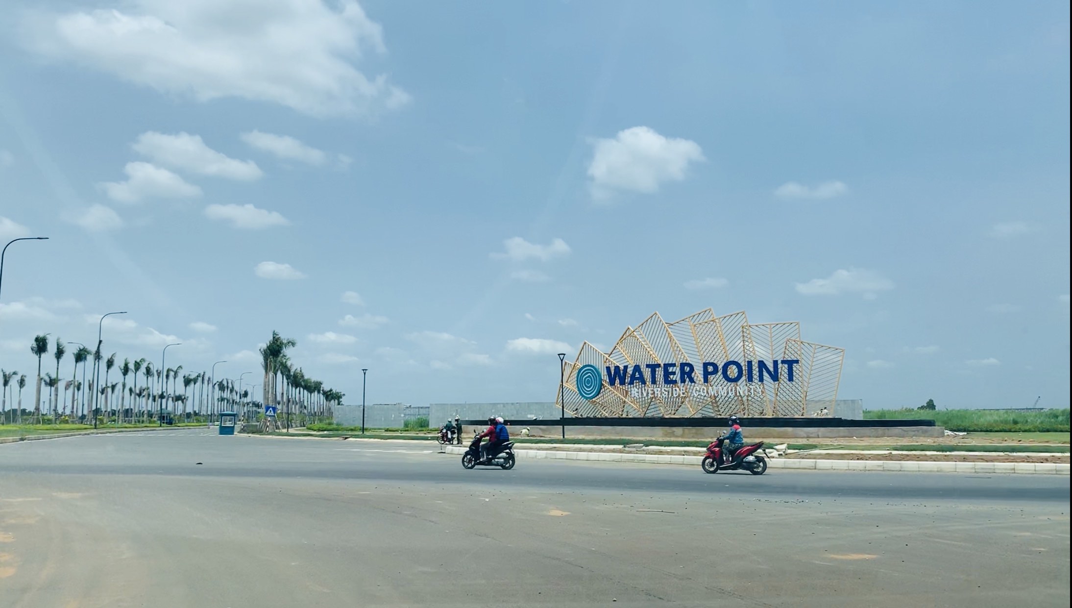 Cổng chào chính của dự án Waterpoint